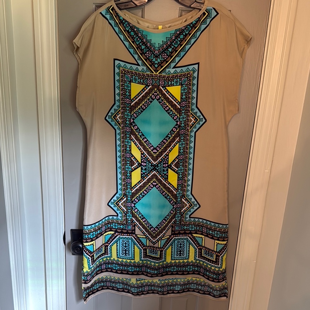 Geometric Patterned Dress in Beige and Blue